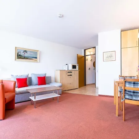 Ferienwohnpark Ein-zimmer-apartment 51 10 Apartment Immenstaad am Bodensee